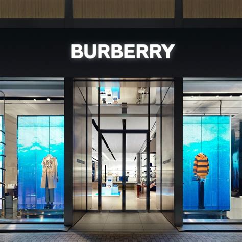 burberry official online store.